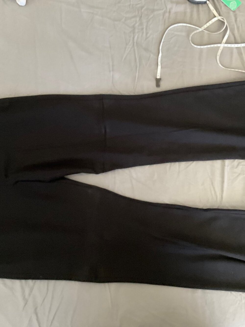 Lyssé 1X Black Pull-On Smoothing Stretch Pants